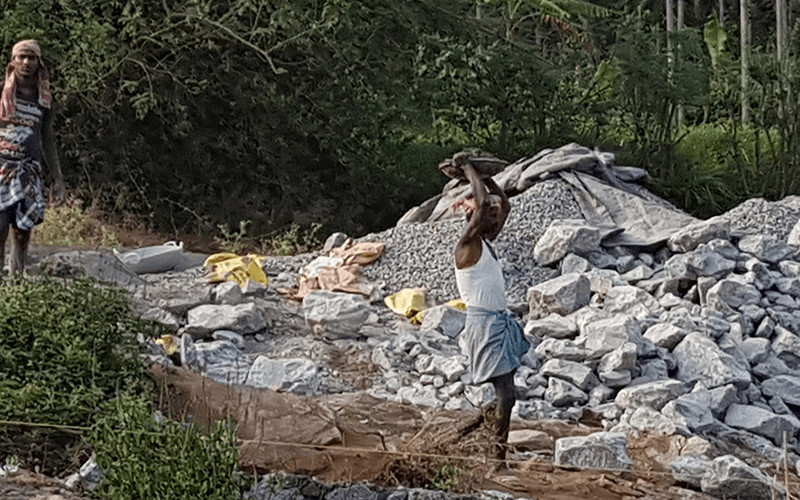 Hütten- und Haussanierung nach der Monsunflut 2018